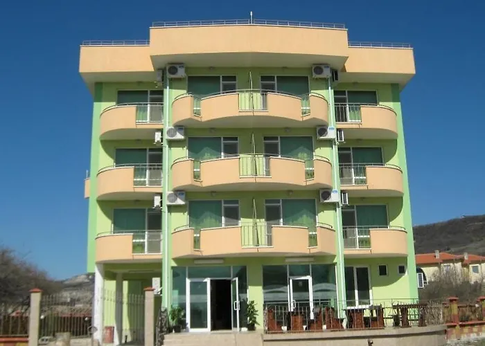 מלון Anelia Family קברנה