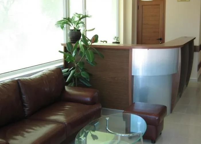 Anelia Family 3* קברנה