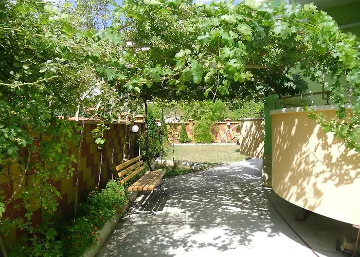 מלון Anelia Family קברנה