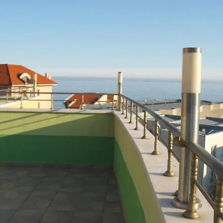 Otel Anelia Family 3*